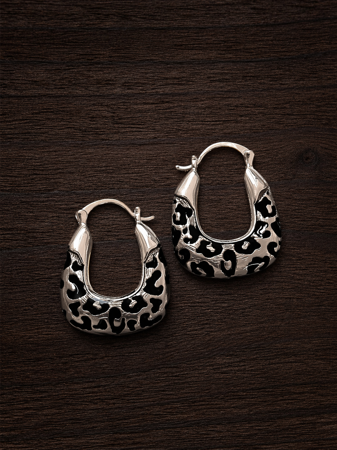 Leopard Print Geometric Hoop Earrings for Women – Retro Chic Statement Jewelry