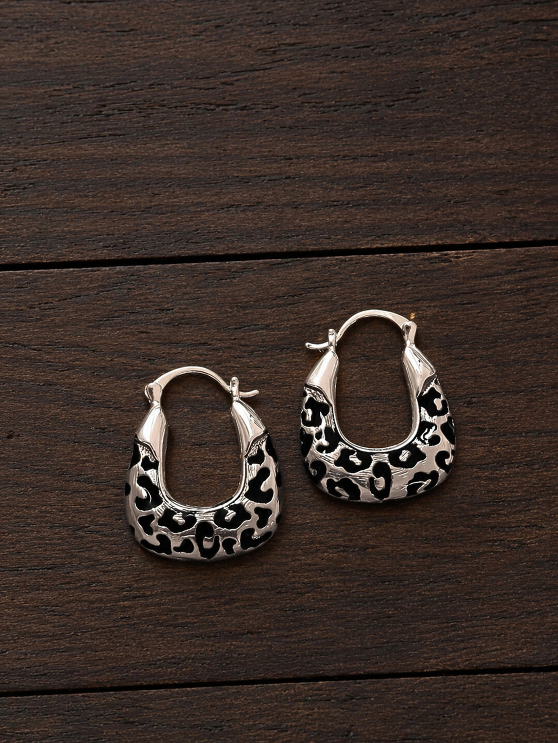 Leopard Print Geometric Hoop Earrings for Women – Retro Chic Statement Jewelry